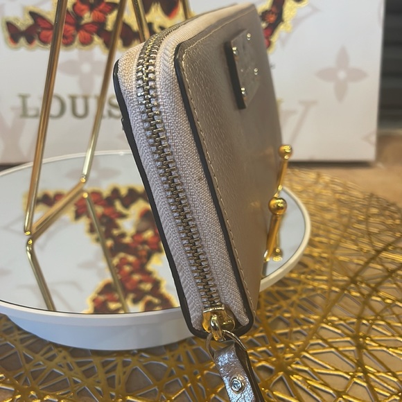 Kate Spade Metallic Zippy Wallet - Picture 5 of 13